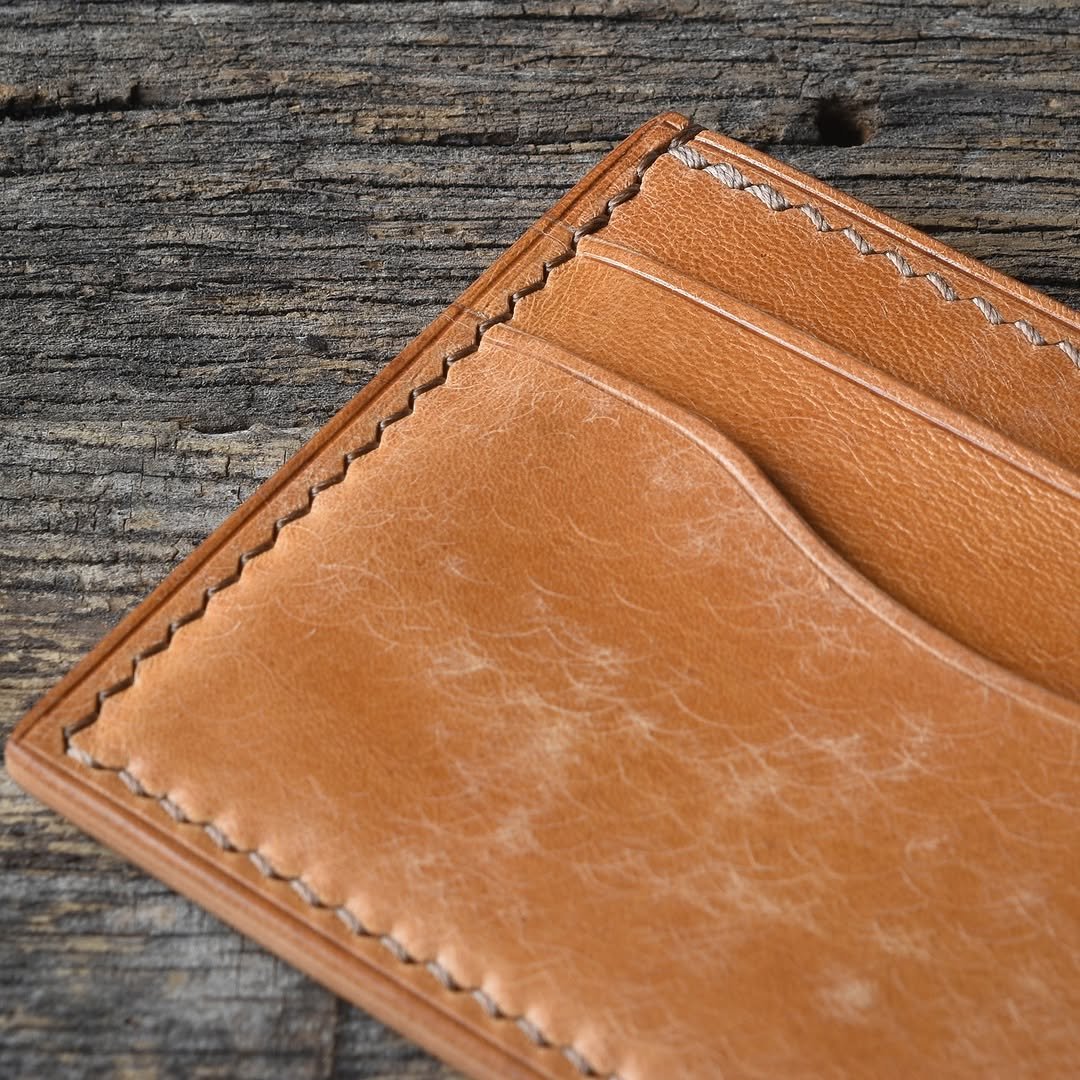 Machine made card holder - Image 3