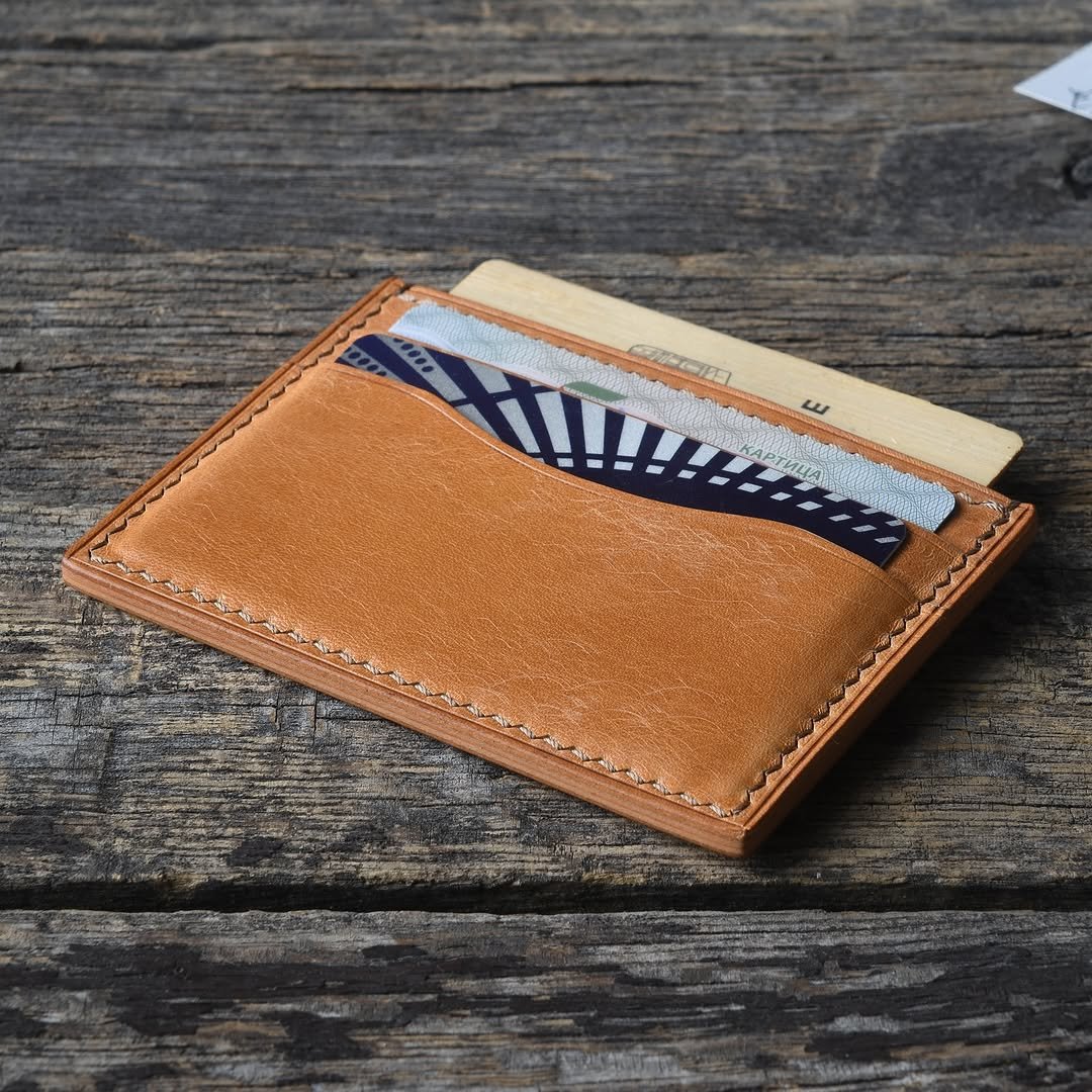 Machine made card holder - Image 5