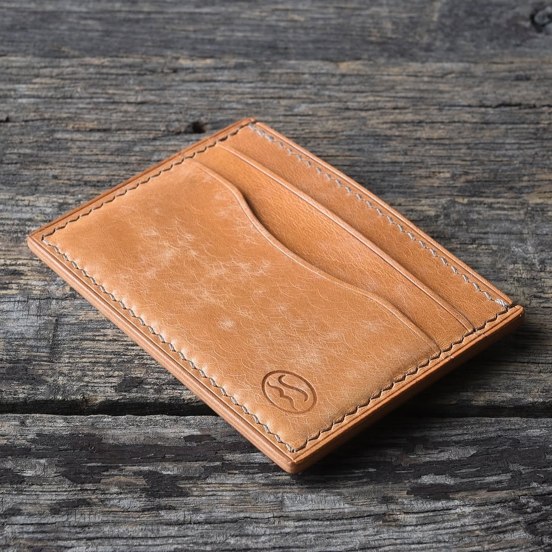 Machine made card holder - Image 7